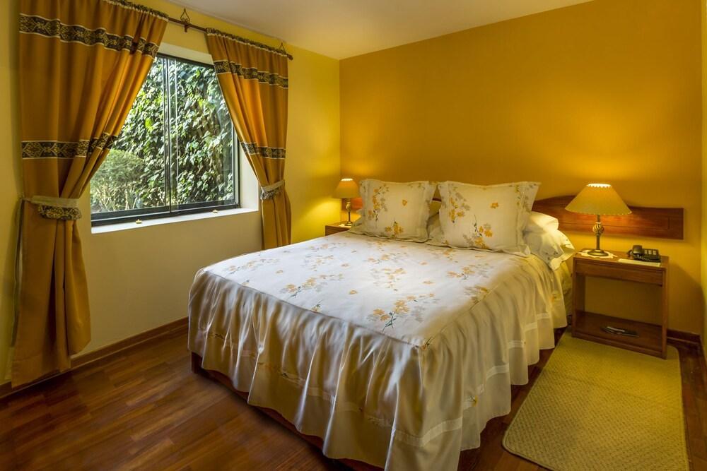 Hotel Torre Dorada